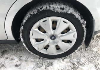 Подержанный автомобиль Ford Focus Sedan 2007 года (15 фото)