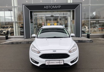 Подержанный автомобиль Ford Focus Wagon 2017 года (2 фото)