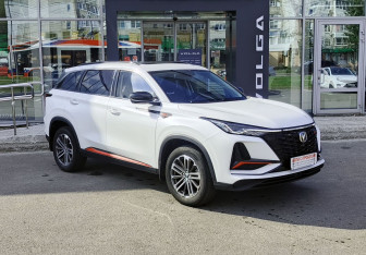 Подержанный автомобиль Changan CS75PLUS 2023 года (3 фото)