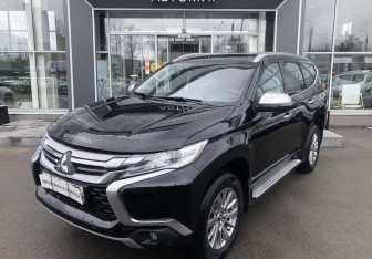 Подержанный автомобиль Mitsubishi Pajero Sport 2018 года (1 фото)