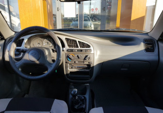 Подержанный автомобиль ЗАЗ Chance Sedan 2010 года (11 фото)