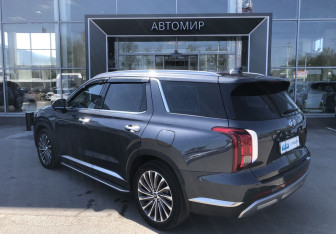 Подержанный автомобиль Hyundai Palisade 2022 года (7 фото)
