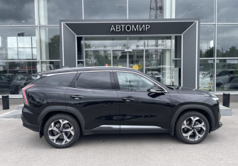 Подержанный автомобиль Geely Atlas 2024 года (4 фото)