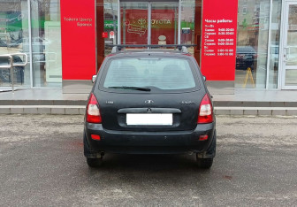 Подержанный автомобиль LADA (ВАЗ) Kalina Wagon 2012 года (6 фото)