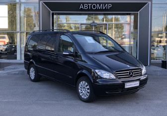 Подержанный автомобиль Mercedes-Benz Viano 2004 года (3 фото)