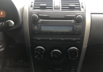 Подержанный автомобиль Toyota Corolla Sedan 2007 года (13 фото)