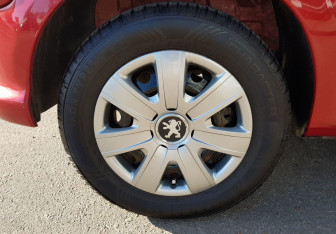 Подержанный автомобиль Peugeot 206 Hatchback 2007 года (12 фото)
