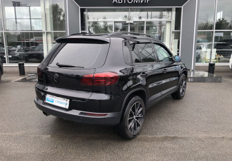 Подержанный автомобиль Volkswagen Tiguan 2012 года (5 фото)