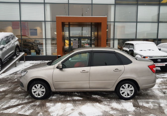 Подержанный автомобиль LADA (ВАЗ) Granta Sedan 2022 года (8 фото)