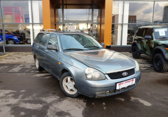 Подержанный автомобиль LADA (ВАЗ) Priora Wagon 2010 года (3 фото)