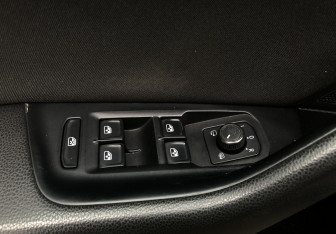 Подержанный автомобиль Volkswagen Passat Sedan 2015 года (13 фото)