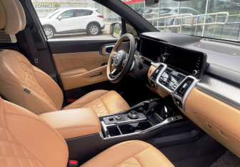 Подержанный автомобиль Kia Sorento 2021 года (9 фото)