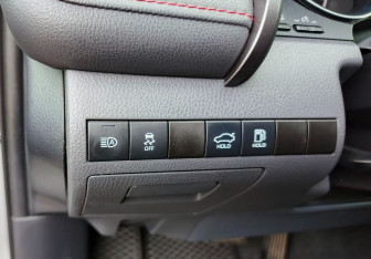 Подержанный автомобиль Toyota Camry Sedan 2020 года (16 фото)