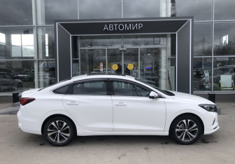 Новый Changan Eado Plus 2023 (4 фото)