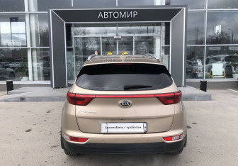 Подержанный автомобиль Kia Sportage 2018 года (6 фото)