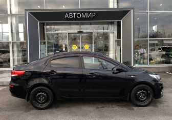 Подержанный автомобиль Kia Rio Sedan 2017 года (4 фото)