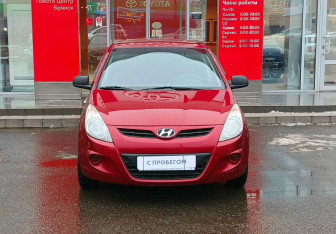 Подержанный автомобиль Hyundai i20 2009 года (2 фото)