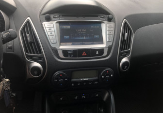Подержанный автомобиль Hyundai ix35 2012 года (12 фото)