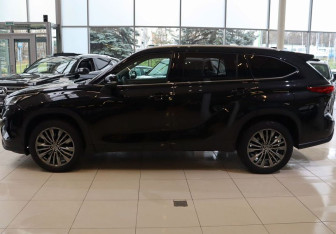 Новый Toyota Highlander 2026 (4 фото)