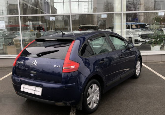 Подержанный автомобиль Citroen C4 Hatchback 2007 года (5 фото)