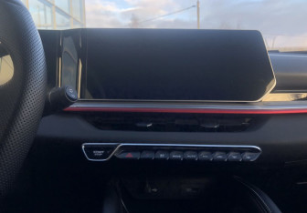 Подержанный автомобиль Geely Coolray 2024 года (15 фото)