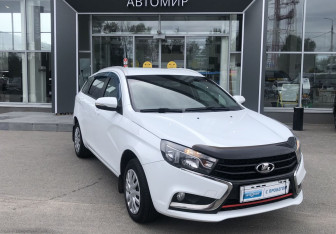 Подержанный автомобиль LADA (ВАЗ) Vesta Wagon 2018 года (3 фото)