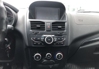 Подержанный автомобиль LADA (ВАЗ) Kalina Wagon 2015 года (14 фото)