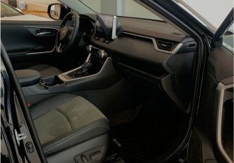 Новый Toyota RAV4 2025 (15 фото)