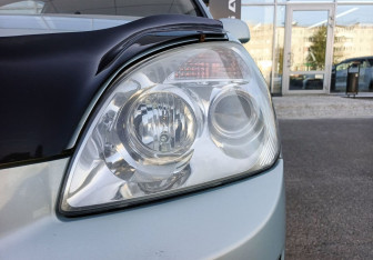 Подержанный автомобиль Kia Carens 2007 года (9 фото)