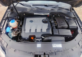 Подержанный автомобиль Volkswagen Passat Wagon 2011 года (11 фото)