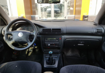 Подержанный автомобиль Volkswagen Passat Wagon 1999 года (11 фото)