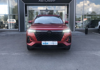 Подержанный автомобиль Changan CS35PLUS 2023 года (2 фото)