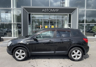 Подержанный автомобиль Nissan Qashqai 2007 года (8 фото)