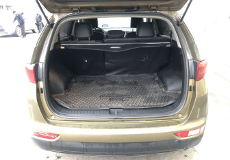 Подержанный автомобиль Kia Sportage 2016 года (9 фото)