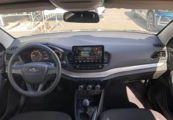 Подержанный автомобиль LADA (ВАЗ) Vesta Sedan 2023 года (10 фото)