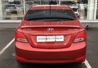 Подержанный автомобиль Hyundai Solaris Sedan 2014 года (6 фото)