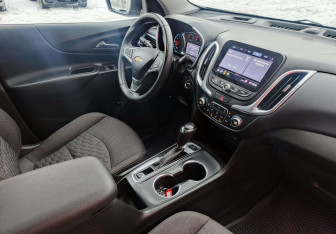 Подержанный автомобиль Chevrolet Equinox 2020 года (14 фото)