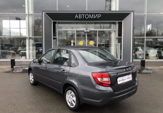 Подержанный автомобиль LADA (ВАЗ) Granta Sedan 2024 года (7 фото)