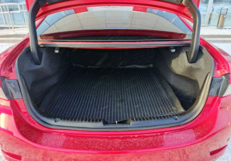 Подержанный автомобиль Mazda 6 Sedan 2016 года (12 фото)