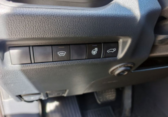 Подержанный автомобиль Toyota RAV4 2020 года (16 фото)