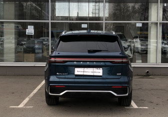 Подержанный автомобиль Geely Monjaro 2023 года (6 фото)