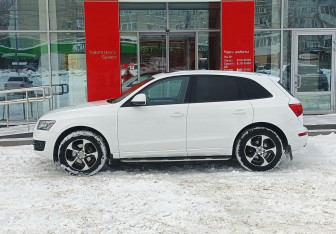 Подержанный автомобиль Audi Q5 2012 года (8 фото)