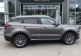 Подержанный автомобиль Geely Atlas Pro 2023 года (4 фото)