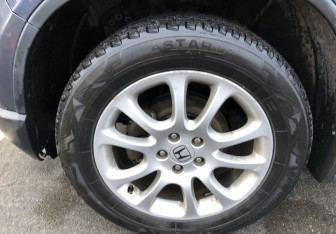 Подержанный автомобиль Honda CR-V 2007 года (15 фото)