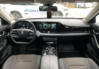 Подержанный автомобиль FAW Bestune B70 2023 года (10 фото)