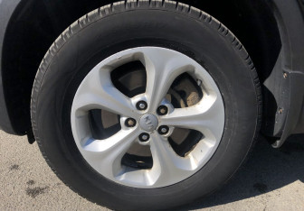 Подержанный автомобиль Kia Sorento 2013 года (17 фото)