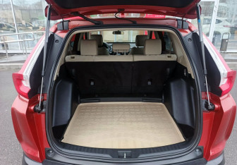Подержанный автомобиль Honda CR-V 2018 года (12 фото)