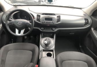 Подержанный автомобиль Kia Sportage 2012 года (10 фото)