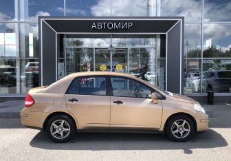 Подержанный автомобиль Nissan Tiida Sedan 2007 года (4 фото)