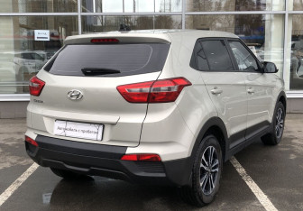 Подержанный автомобиль Hyundai Creta 2018 года (5 фото)